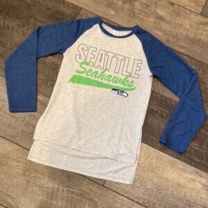 NWOT NFL SEATTLE SEAHAWKS Raglan Sleeve Split Hem Shirt Medium